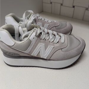 New Balance Women's Gray and White Sneakers